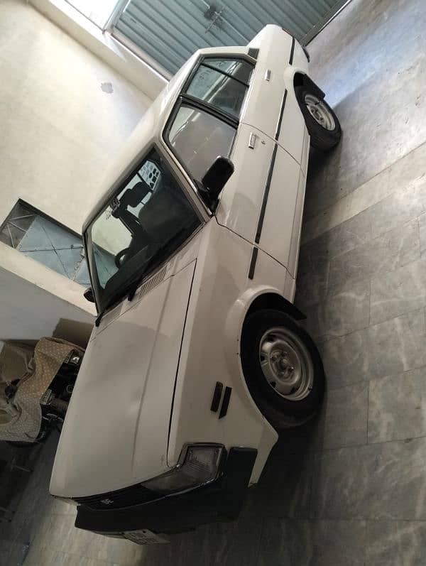 Toyota Corolla XE 1982 urgent sale location Sialkot city. 2