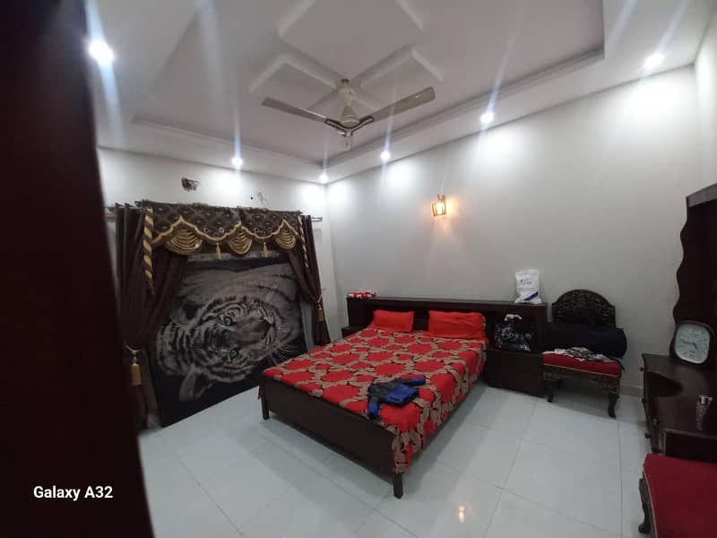 10 Marla Full House available for rent near Talwar Chowk at a very prime location of Oversease A Block, Bahria Town Lahore 1