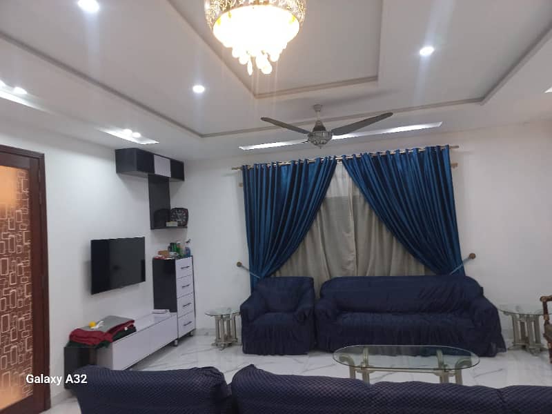 10 Marla Full House available for rent near Talwar Chowk at a very prime location of Oversease A Block, Bahria Town Lahore 8