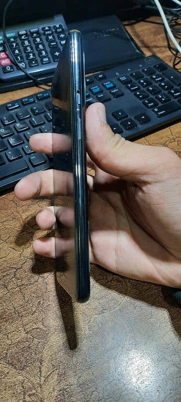 oneplus 9 urgent sale 10/9.7 condition 3