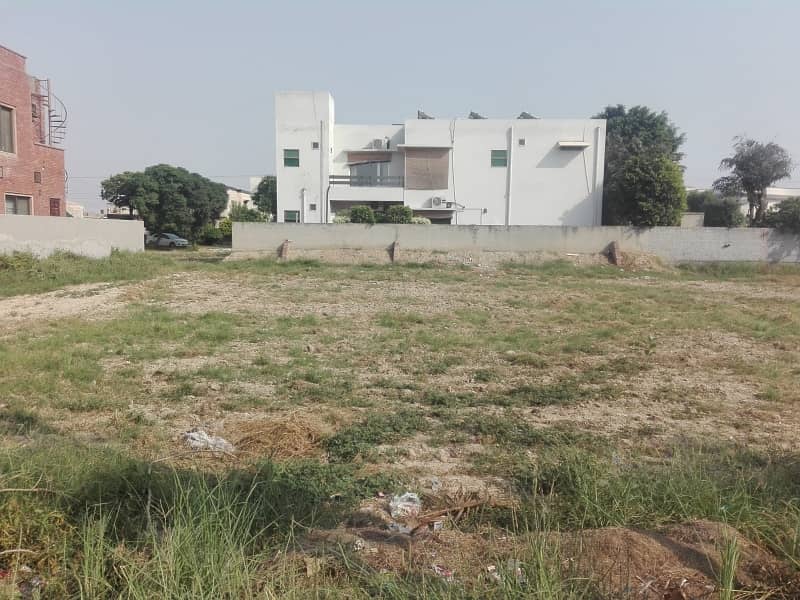 Own A Prime Location Residential Plot In 32 Marla Lahore 2