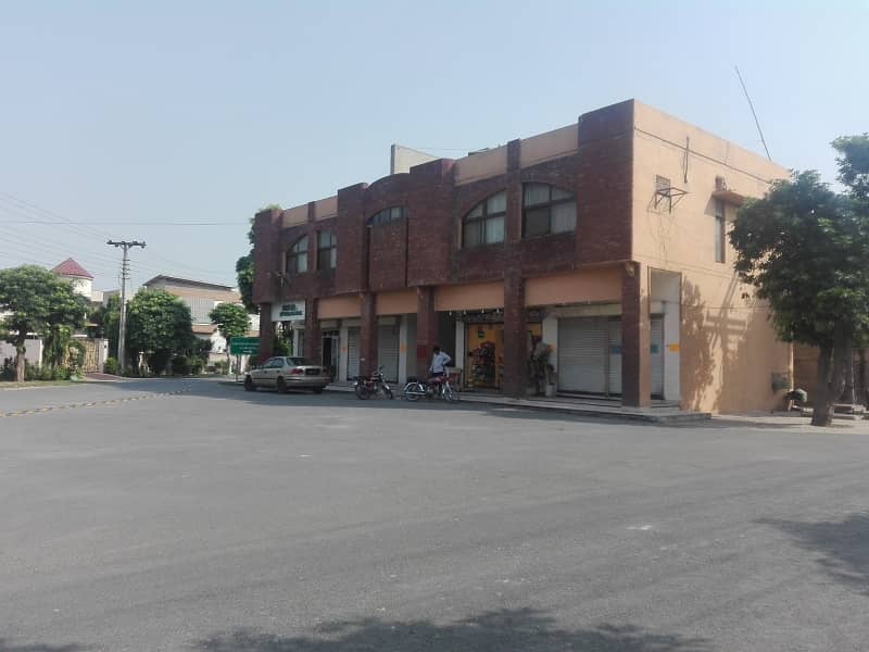 A Palatial Residence For Prime Location sale In EME Society - Block J Lahore 3