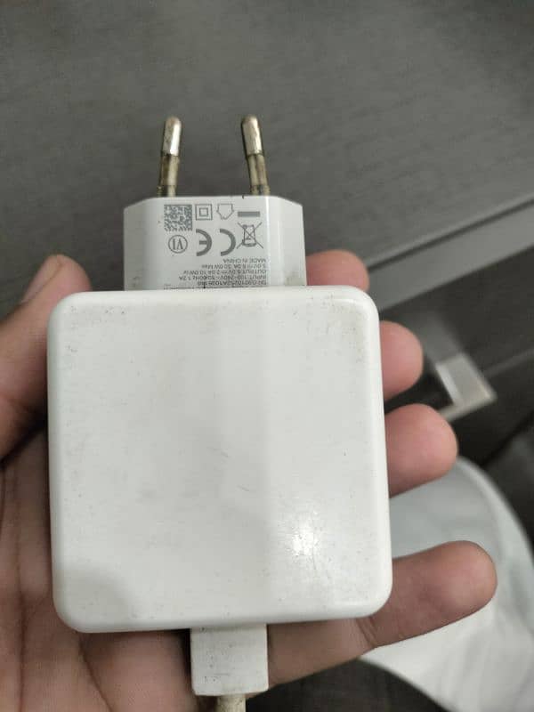 OPPO F19 pro original charger and original cable 0