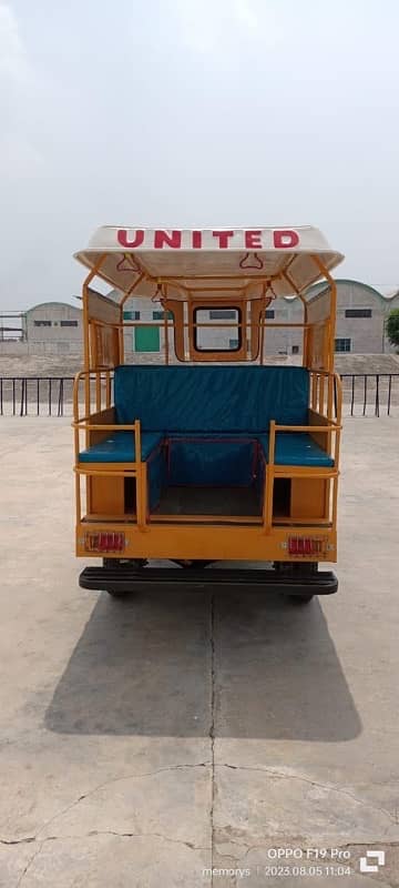 United 9 Seater Rickshaw شافٹ 4