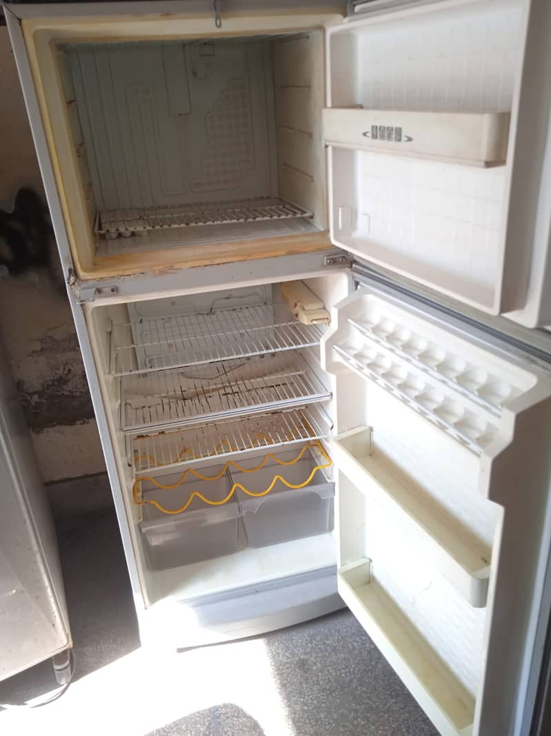 Dawlance Fridge Good condition Everything ok 2