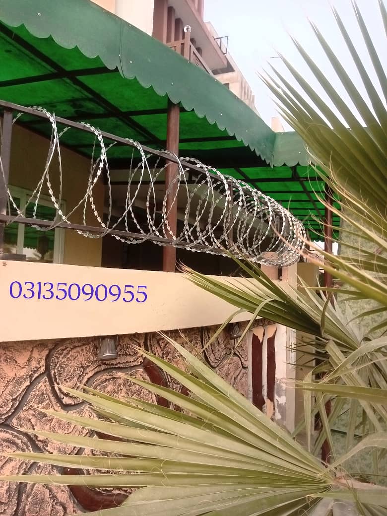 Razor wire , Chainlink Fence , Barbed Wire, Security Fence Weld mesh 13