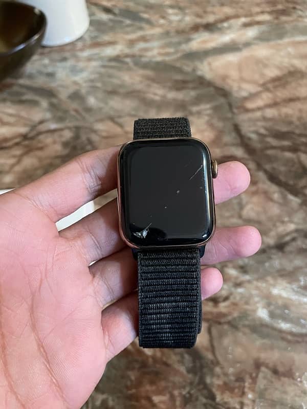 Apple Watch series 4 Stainless 3