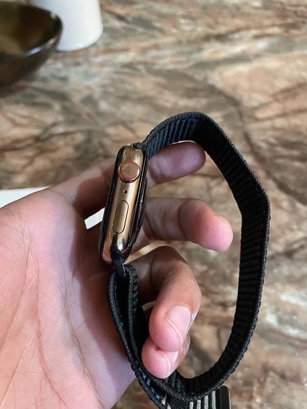 Apple Watch series 4 Stainless 4