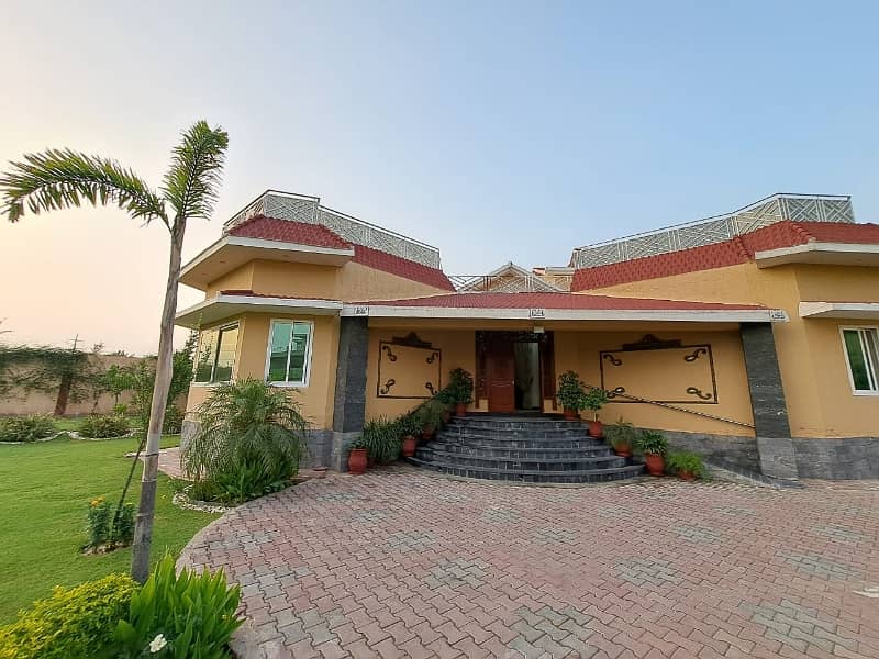 4 Kanal Lavish Farm House For Sale In Bani Gala 15