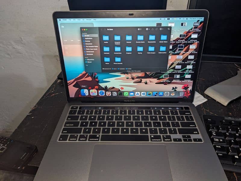 Apple MacBook Pro 2020 13-inch 1