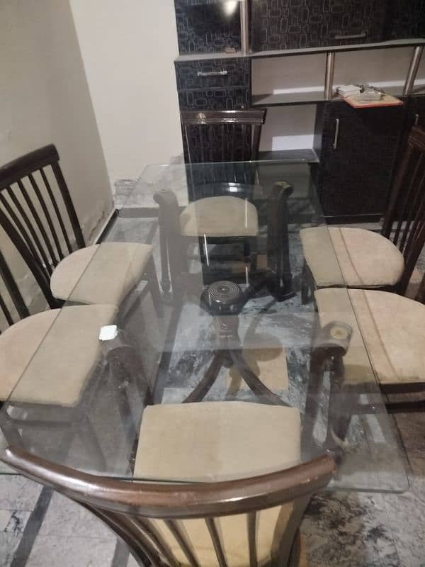 dining table available 5