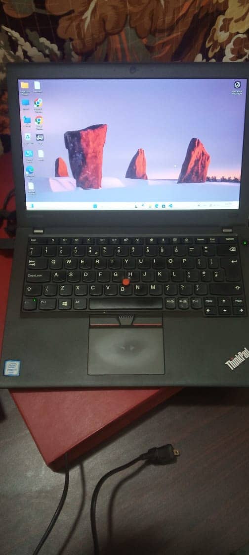 Lenovo Thinkpad x270 i7 6th generation 0