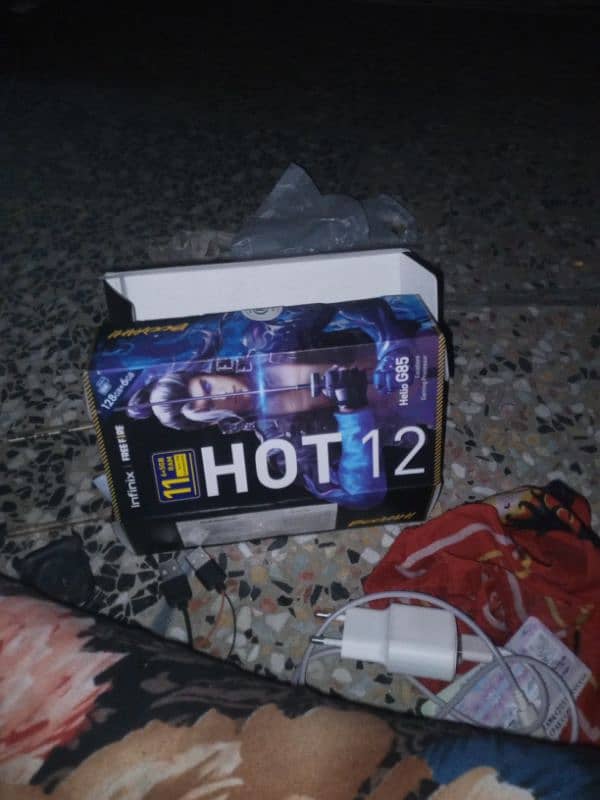 Infinix hot 12 used with complete box 0