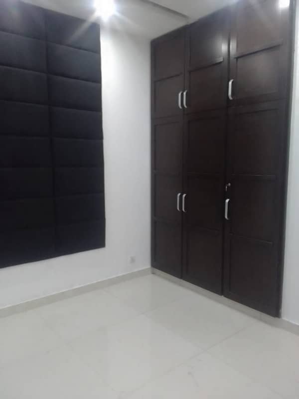 Defence 10Marla fully renovated upper portion for Rent in DHA phase 5 4