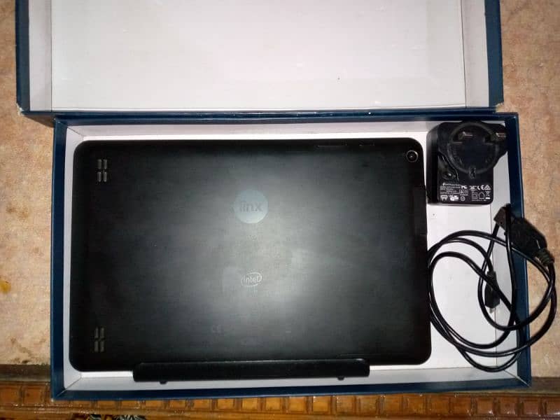 Linx 1020 Windows Tablet 2