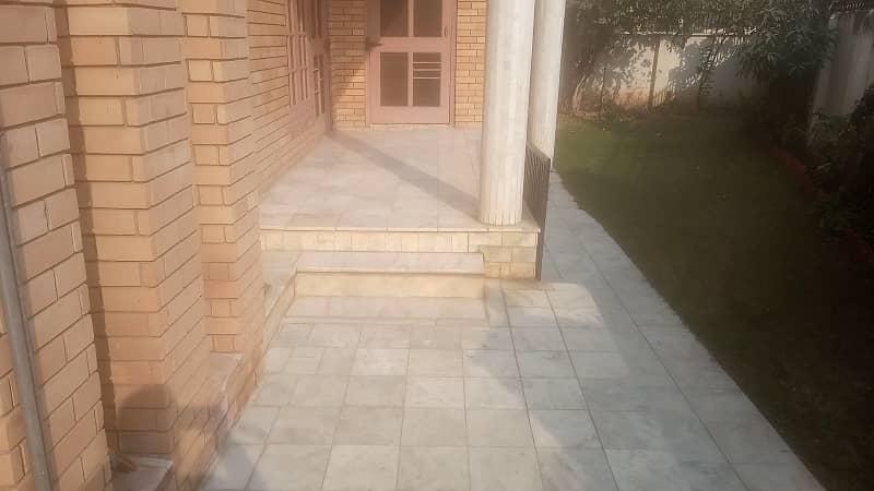 1 Kanal tripple story House for sale in Westrige Rawalpindi. 40% adjustment/or instalment possible. 5