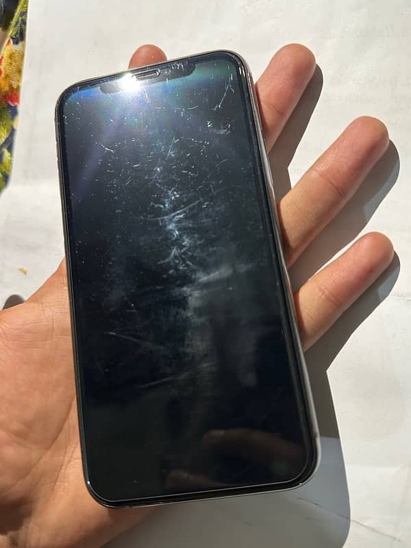 iphone 11 pro 256 GB 7