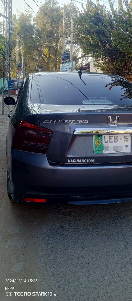 Honda City Aspire 2015 4