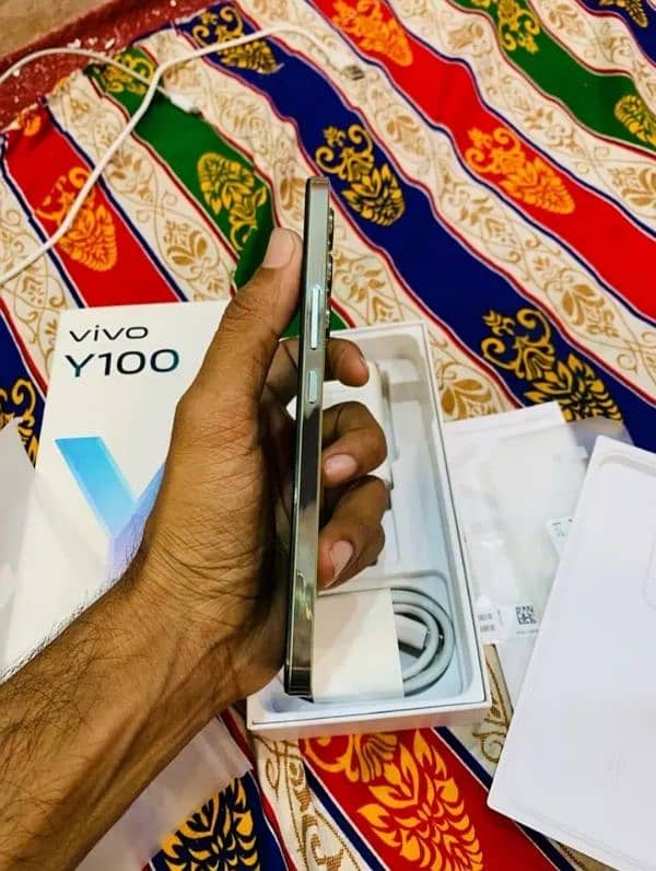 vivo y 100 1