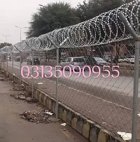 razor wire / chainlink Fence / barbed Wire,  security fence weld mesh 7