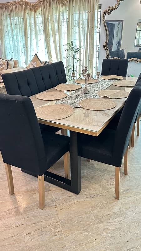 8 seater dining table 0