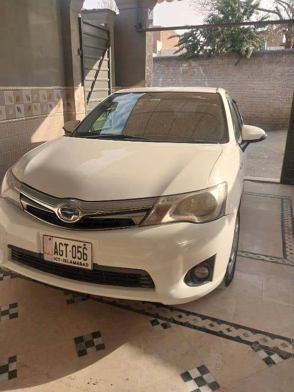 Toyota Corolla Fielder 2014 1