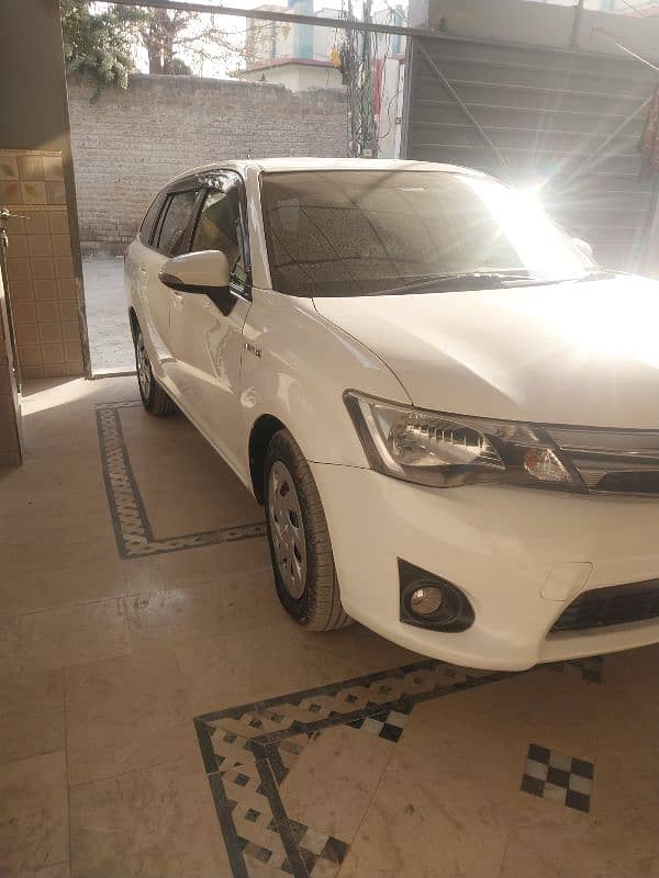 Toyota Corolla Fielder 2014 4