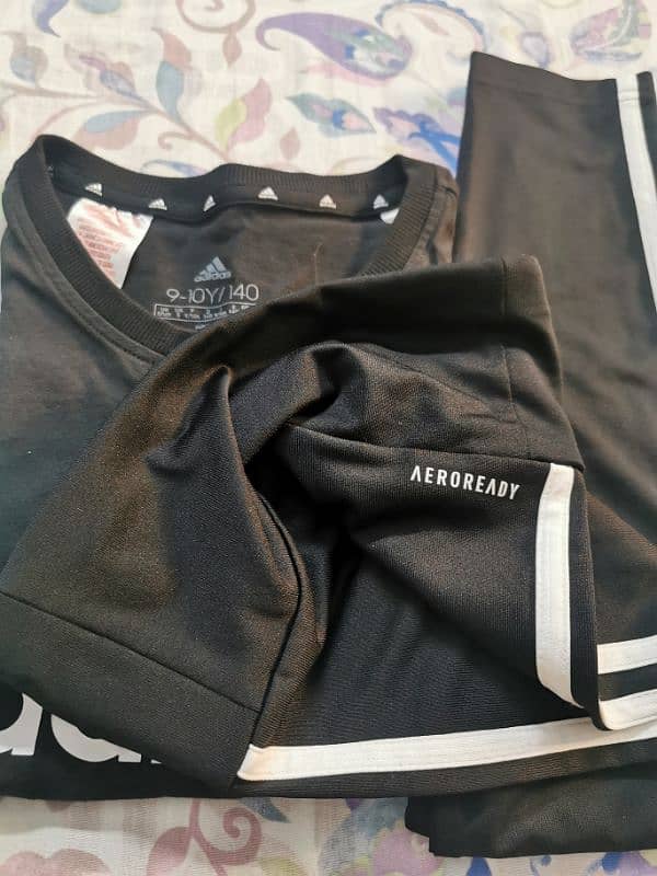 original girls adidas track suit 2