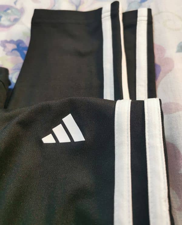 original girls adidas track suit 4