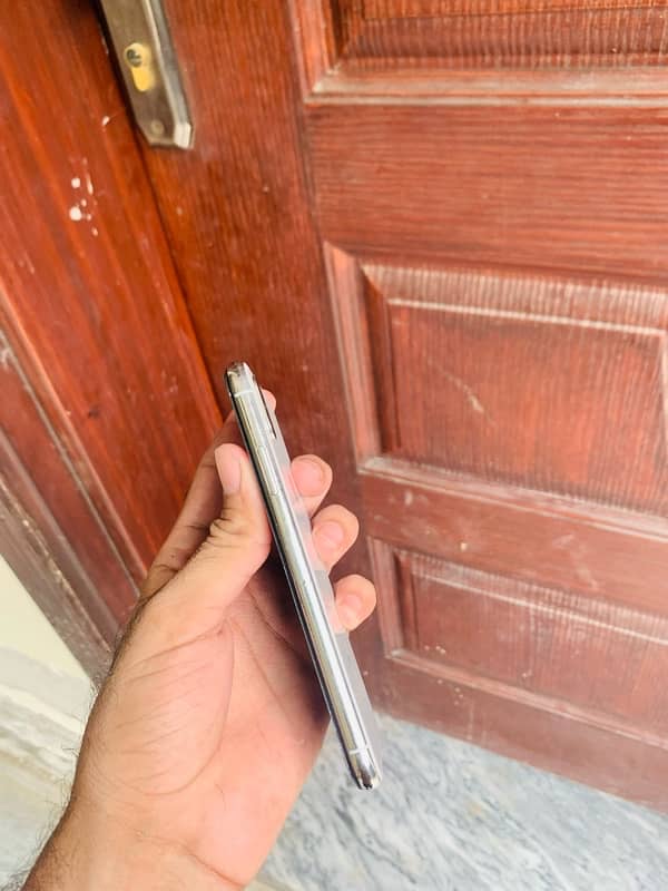 iphone x pta aproved 256gb officials fix rate no brhas plz 0