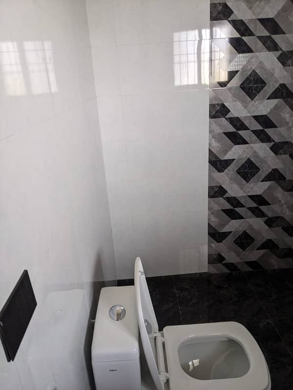 18 MARLA TILE FLOOR UPPER PORTION FOR RENT IN PCSIR PH 1 LAHORE 5