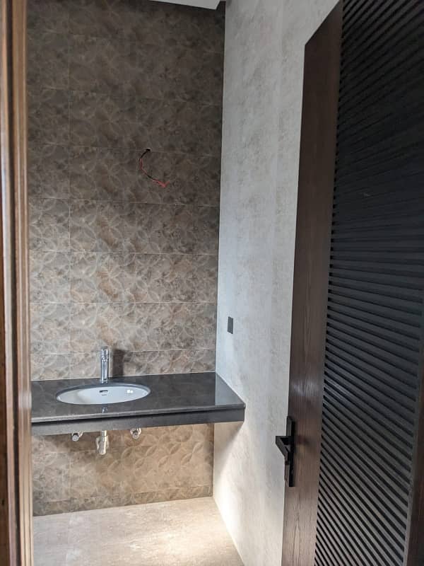 18 MARLA TILE FLOOR UPPER PORTION FOR RENT IN PCSIR PH 1 LAHORE 6