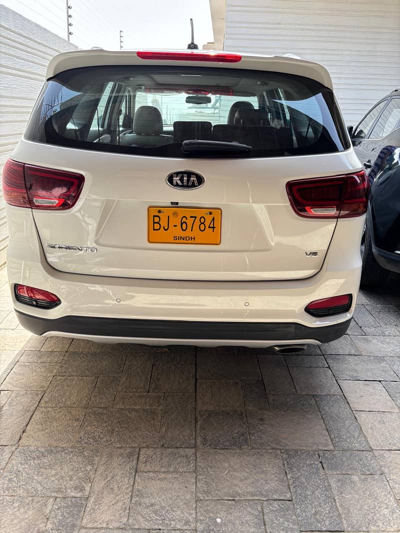 KIA Sorento 2021 3.5 FWD 8