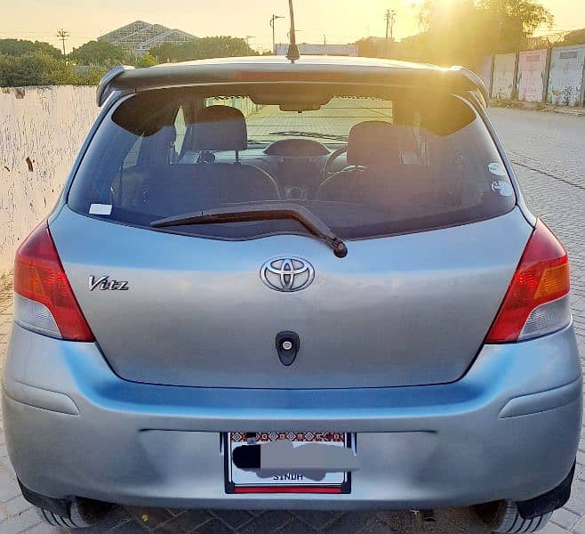 Toyota Vitz 2009 in Excellent Condition 6