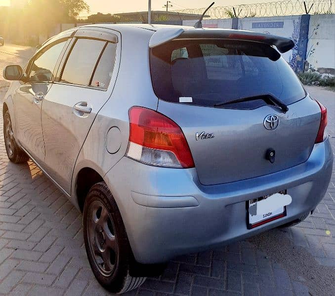 Toyota Vitz 2009 in Excellent Condition 7