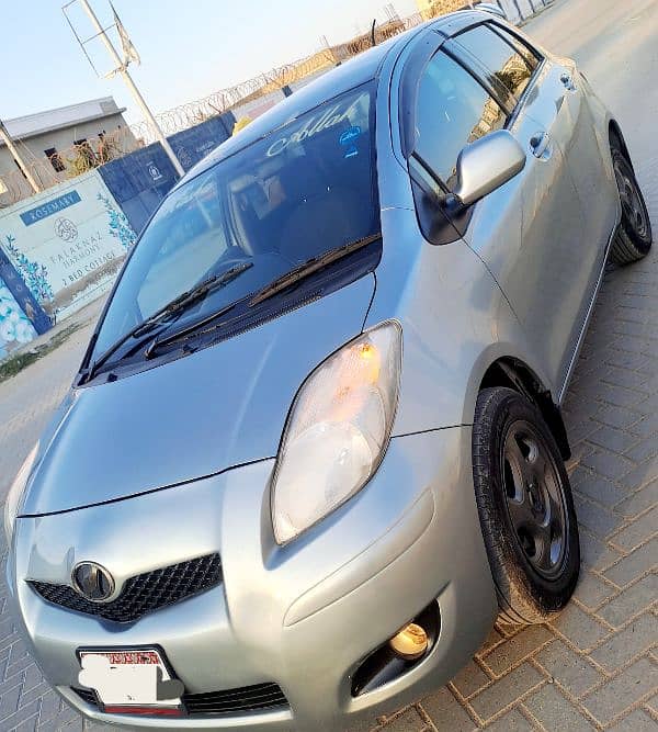 Toyota Vitz 2009 in Excellent Condition 9