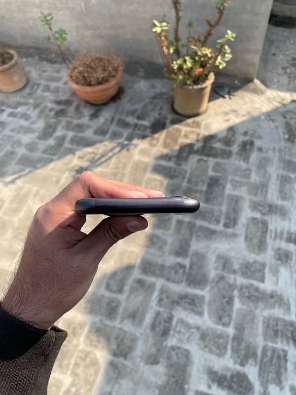 iphone 11 Factory Unlocked for Sale 4