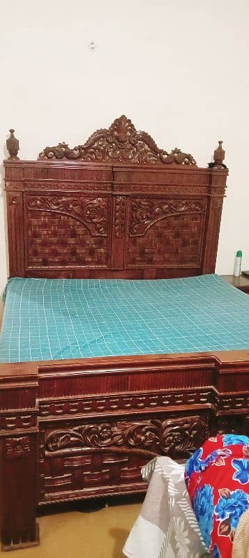 wooden bed set used for sale condition is good in bahwalpur 1