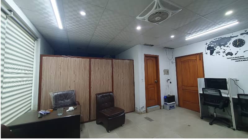 Area 350 Square Feet Office Available For Rent Real Pictures In Main Boulevard Road Gulberg 3 Lahore 7