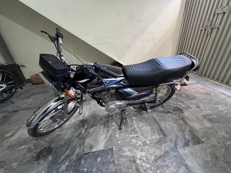 Honda CG 125 2025 3