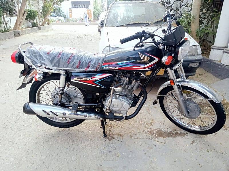 Honda CG125 black color - Urgent Sale 1