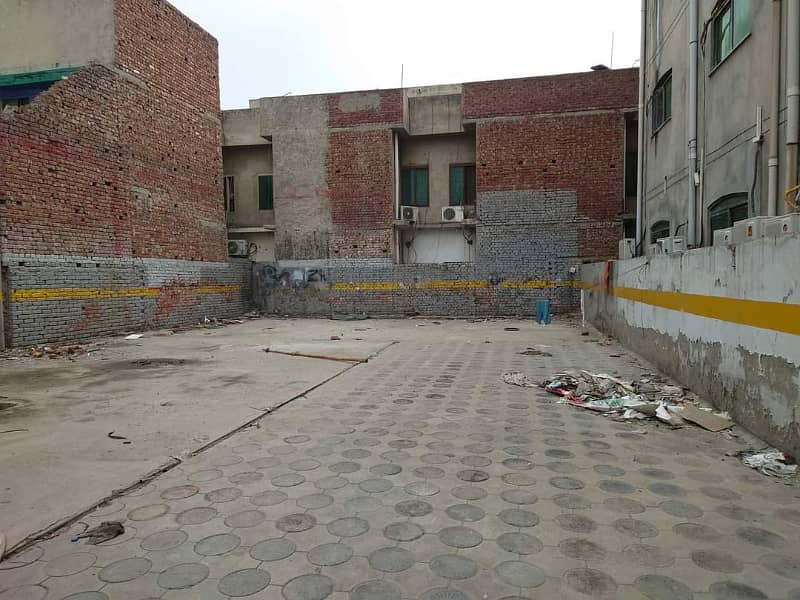 Commercial plot for rent on main road in johar town for oil change workshops And car detailing setup 0