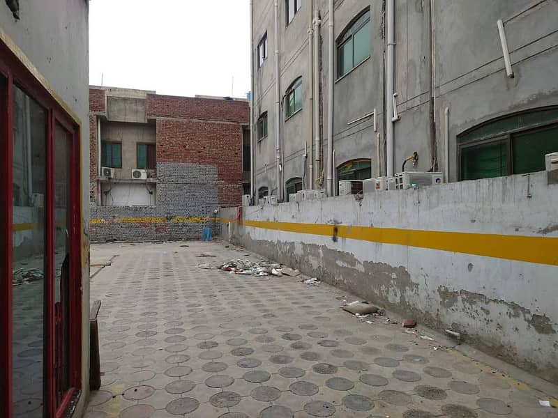 Commercial plot for rent on main road in johar town for oil change workshops And car detailing setup 2