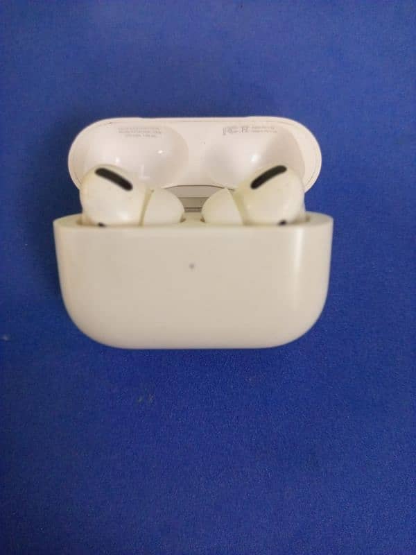 Apple Airpods Pro 0