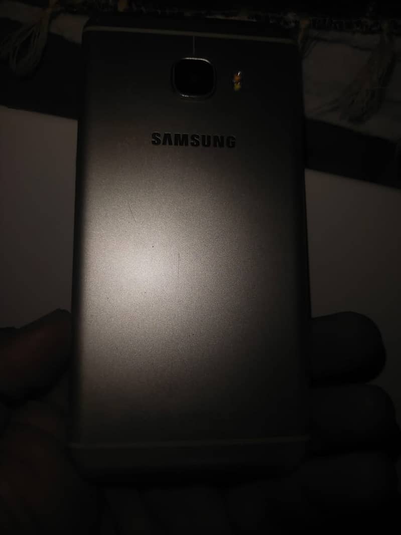 Samsung Mobile C5 1