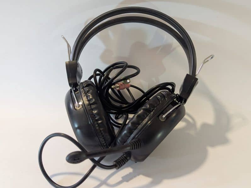 A4Tech HS-30 ComfortFit Stereo Headset 1