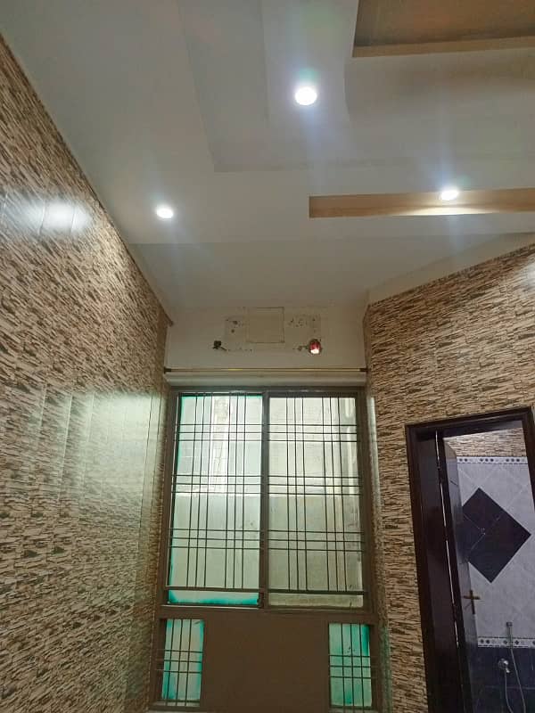 1 Kanal House for Rent in Gulberg for Family and Silent office (Call center + Software house) 2