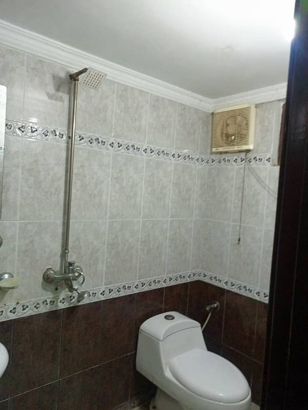 1 Kanal House for Rent in Gulberg for Family and Silent office (Call center + Software house) 15