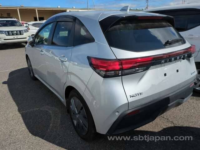 Nissan Note e-Power Aura 2021 2