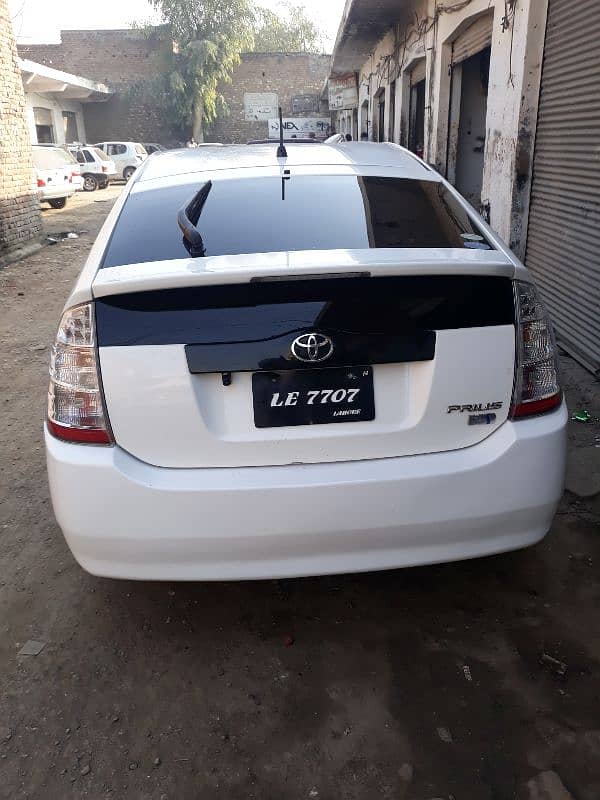 Toyota Prius 2010 import 2014 Lahore registered 3